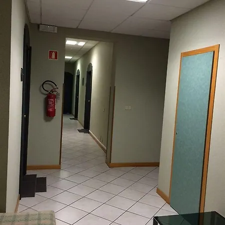 Ξενοδοχείο Italia Dormelletto